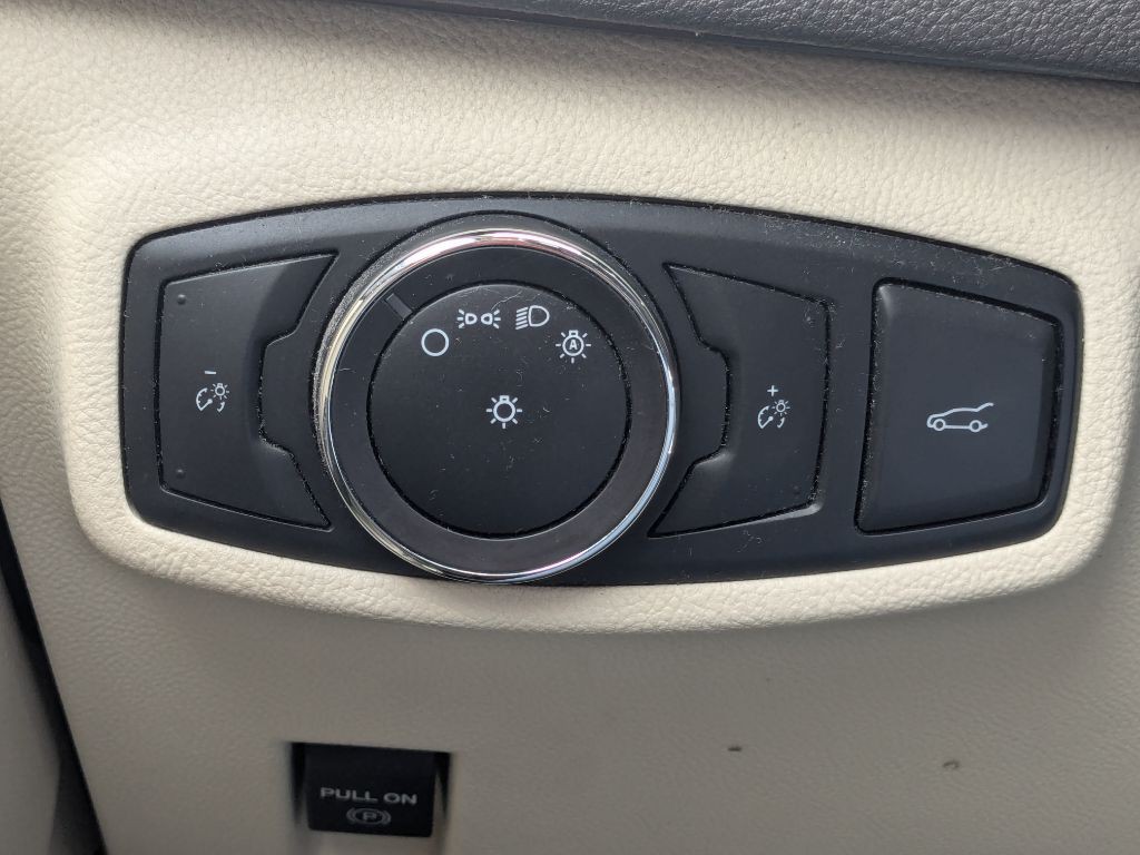 2015 Lincoln MKC Image 19