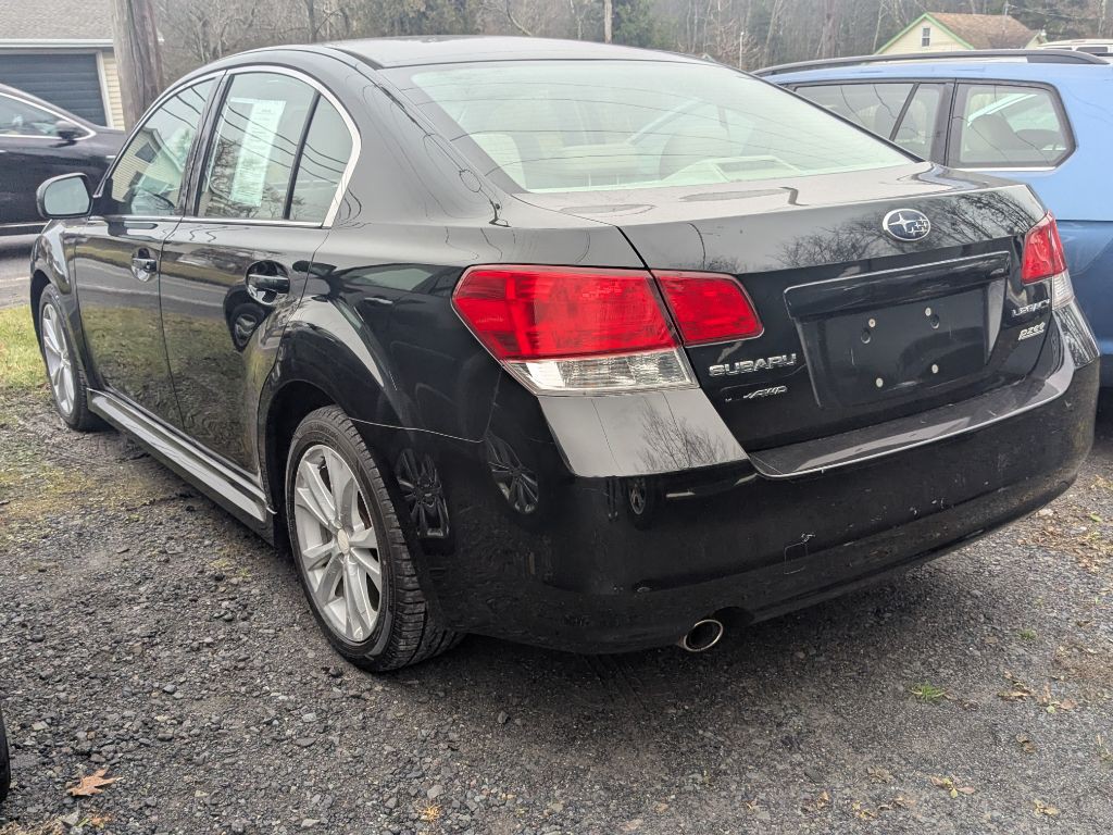 2013 Subaru Legacy Image 3