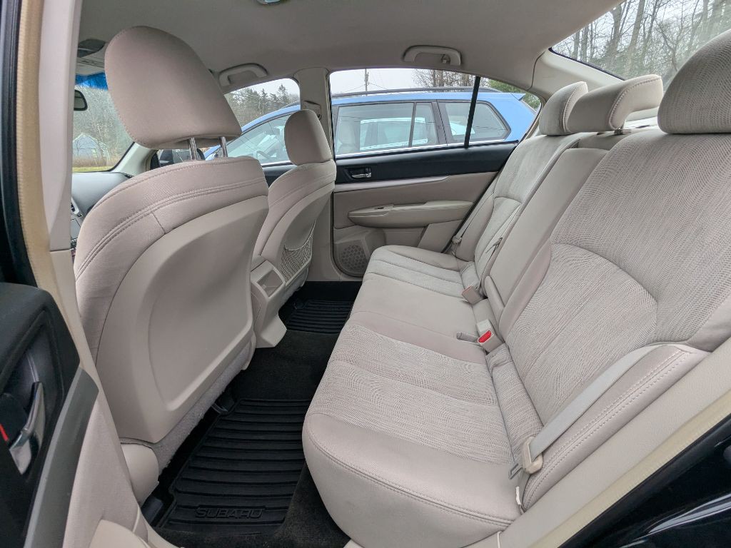 2013 Subaru Legacy Image 11