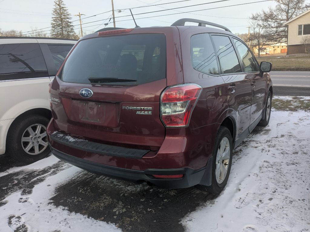 2015 Subaru Forester Image 4