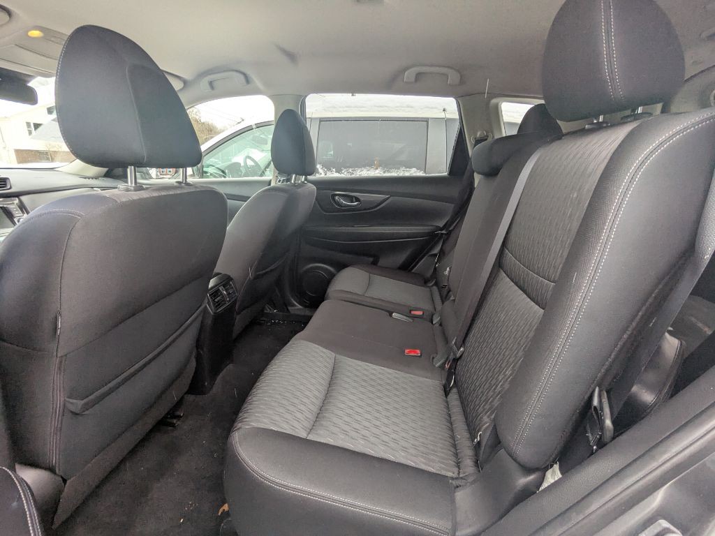 2019 Nissan Rogue Image 8