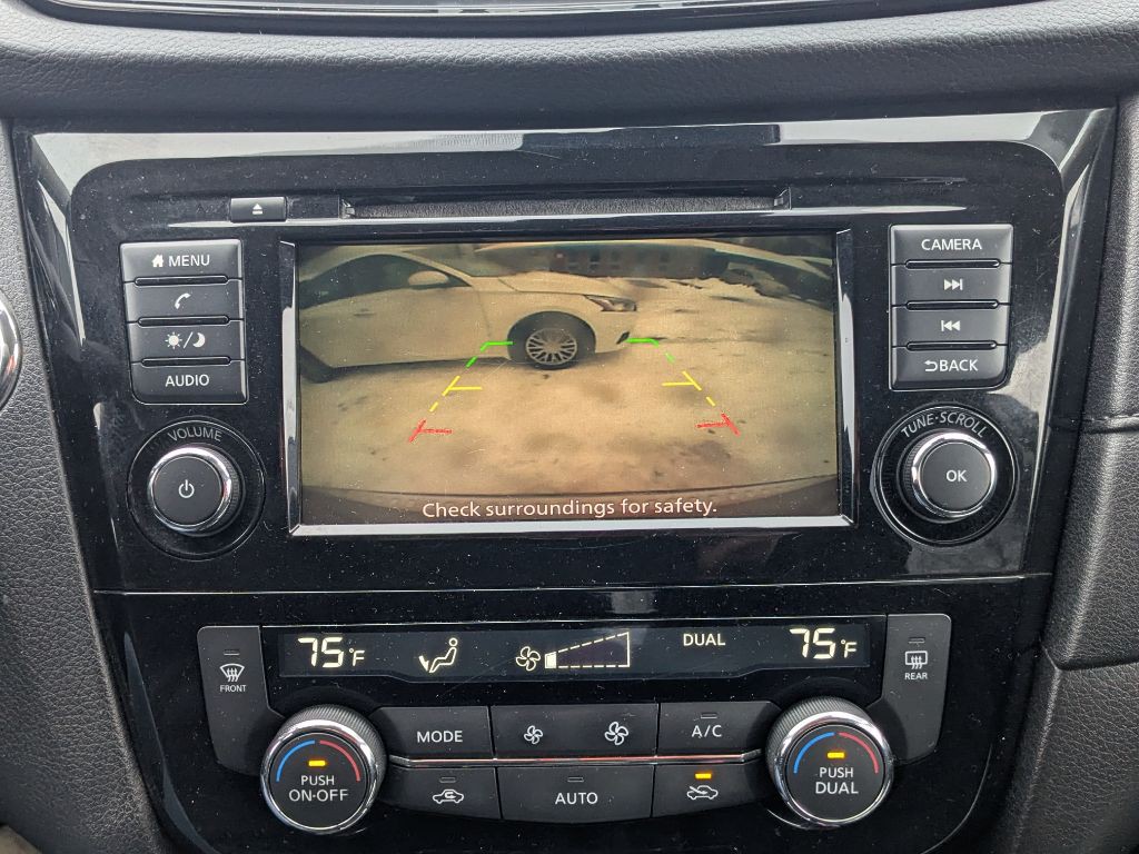 2019 Nissan Rogue Image 12