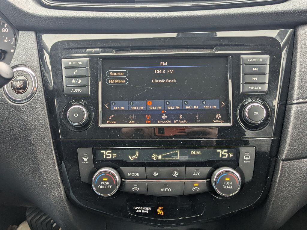 2019 Nissan Rogue Image 13