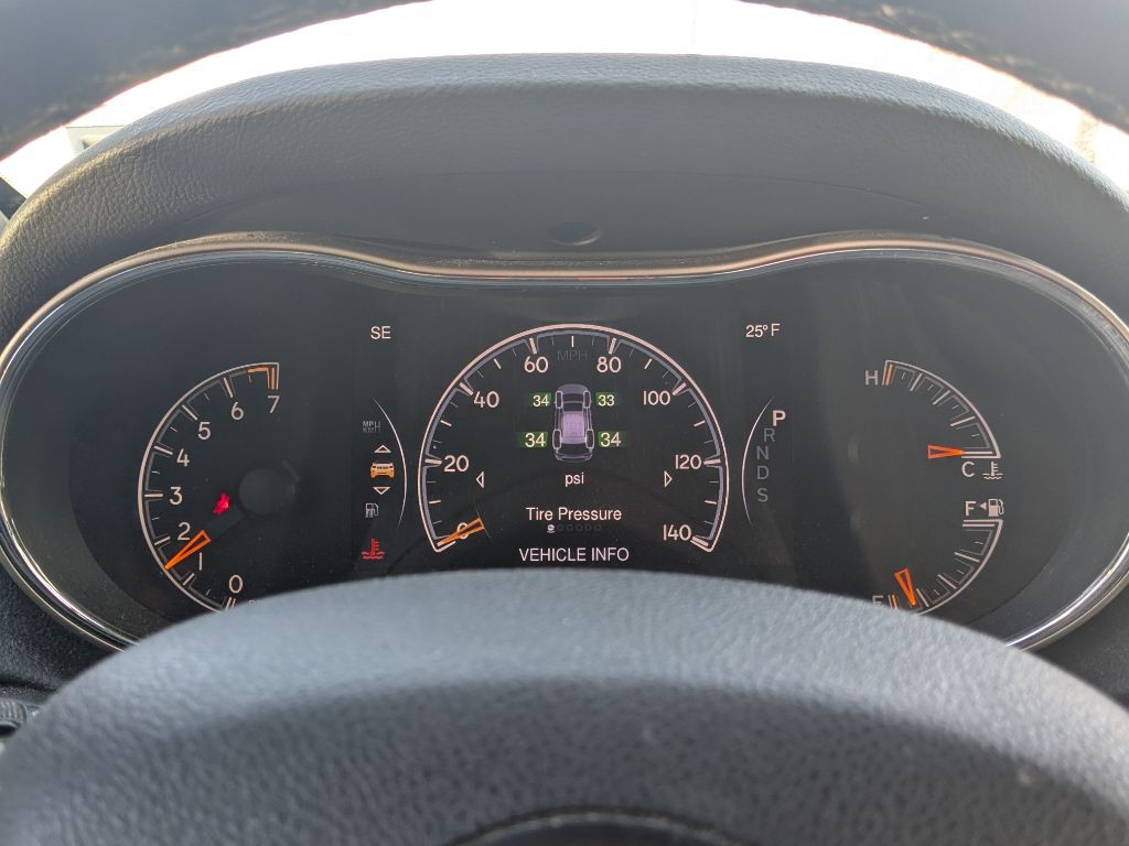 2015 Jeep Grand Cherokee Image 9