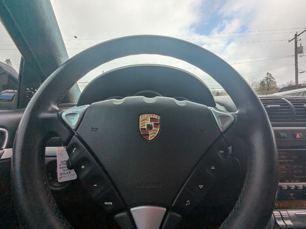 2010 Porsche Cayenne Image 12