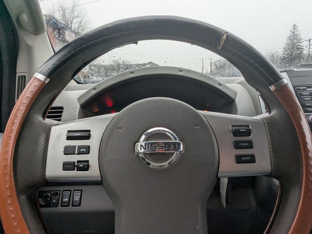 2016 Nissan Frontier Image 8