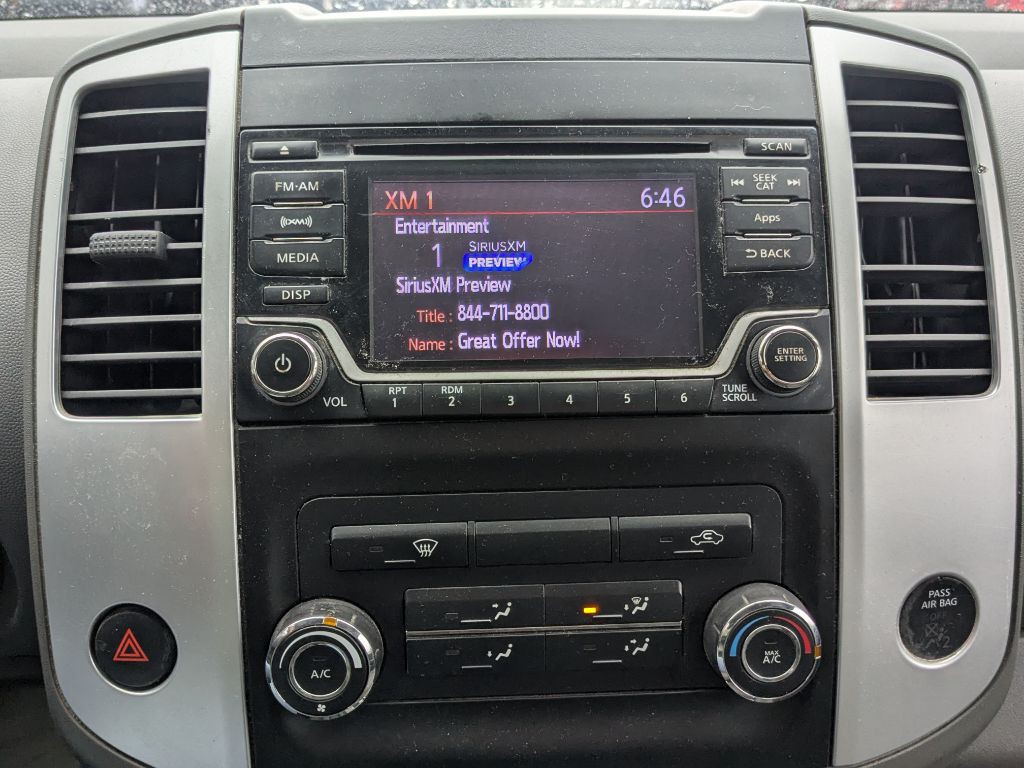 2016 Nissan Frontier Image 11