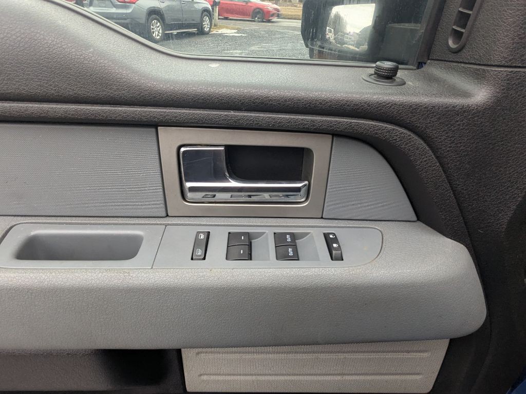 2011 Ford F-150 Image 6