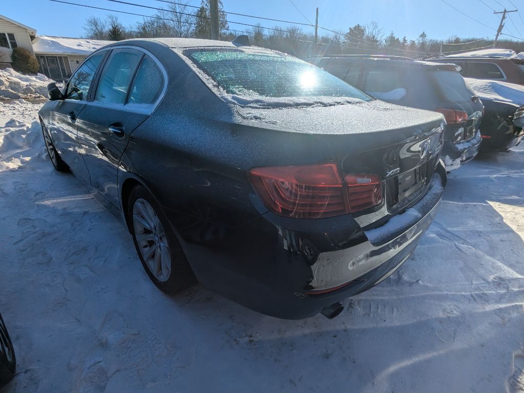 2015 BMW 5 Series Image 3
