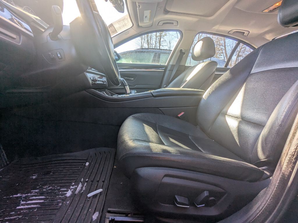 2015 BMW 5 Series Image 6