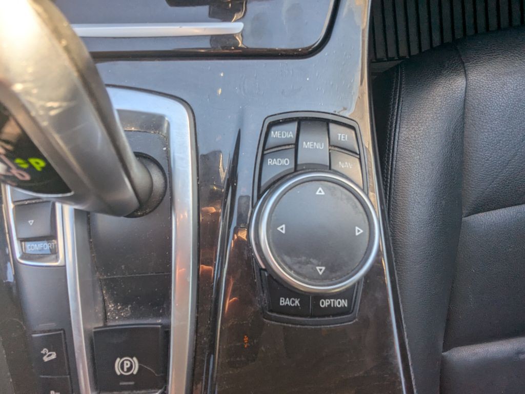 2015 BMW 5 Series Image 18