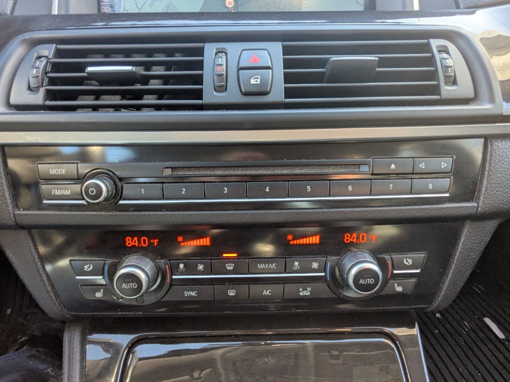 2015 BMW 5 Series Image 21