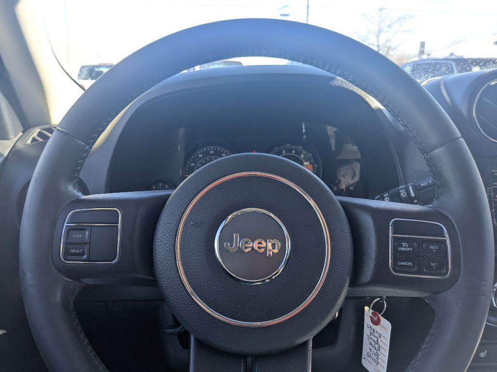 2016 Jeep Patriot Image 10