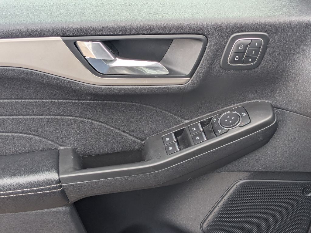 2021 Ford Escape Image 7