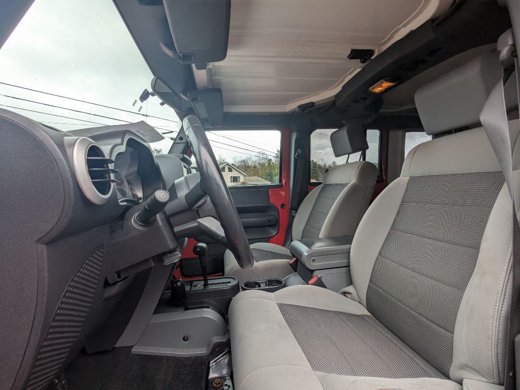 2010 Jeep Wrangler Unlimited Image 6