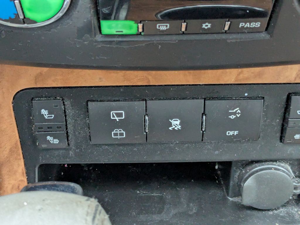 2012 Buick Enclave Image 17