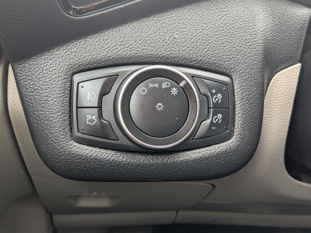 2016 Ford Escape Image 11