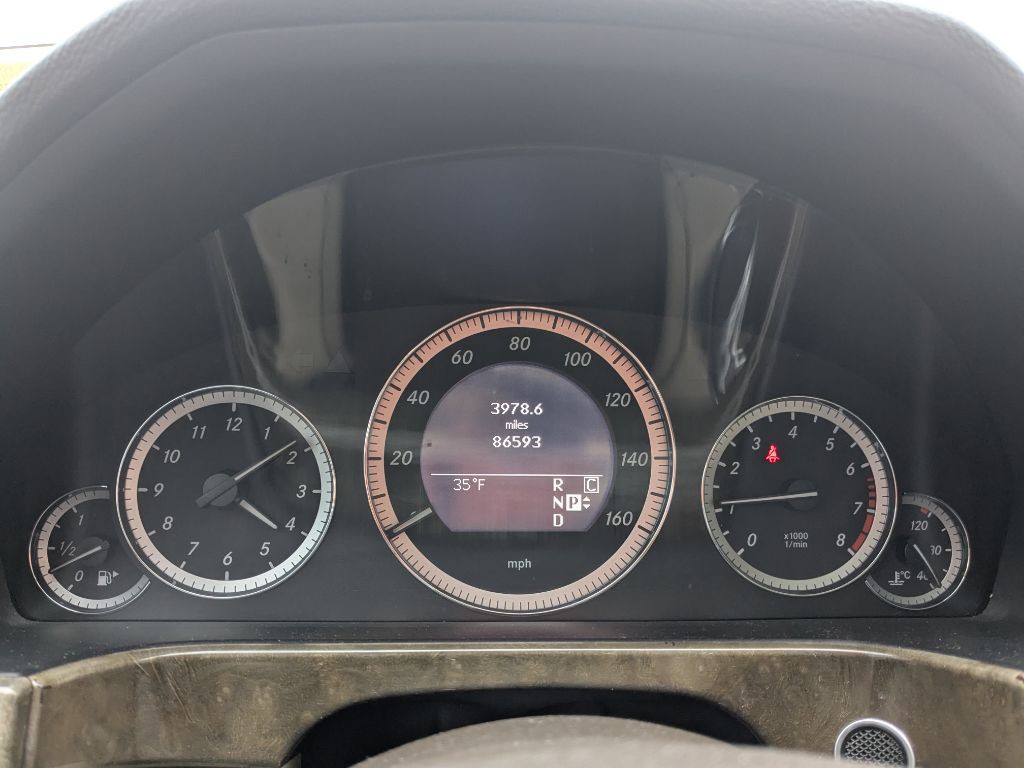 2010 Mercedes-Benz E-Class Image 17