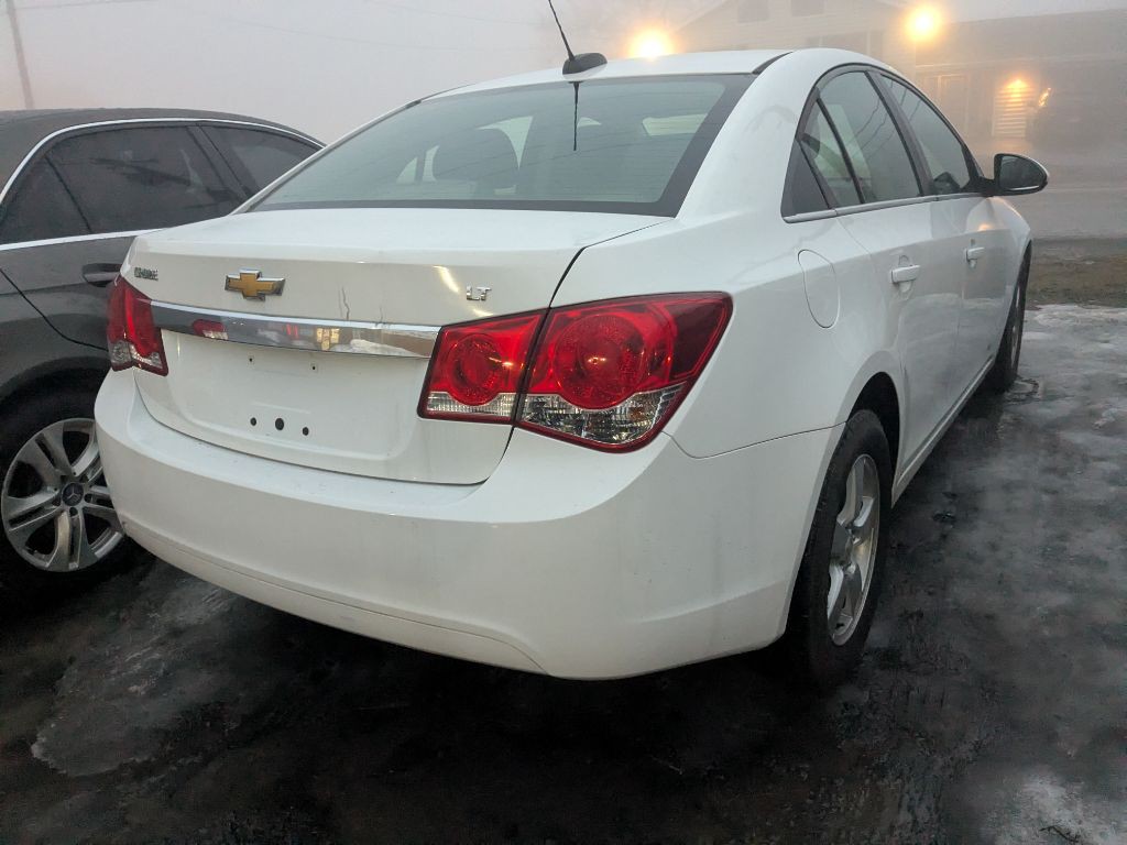 2016 Chevrolet Cruze Image 4