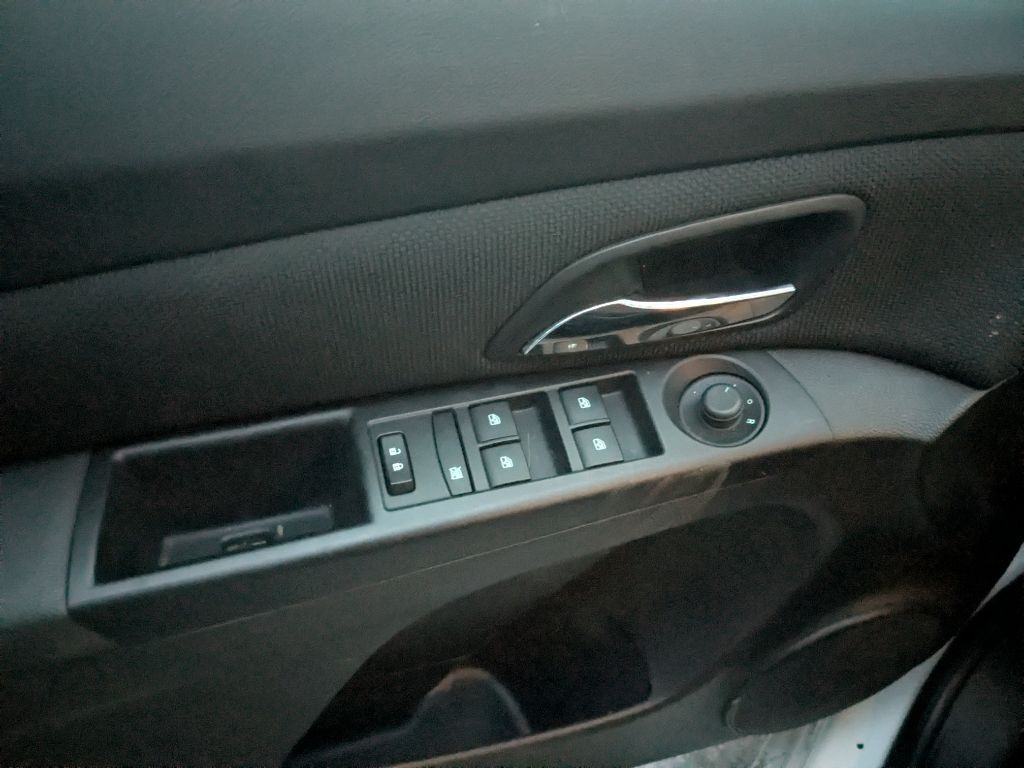 2016 Chevrolet Cruze Image 5