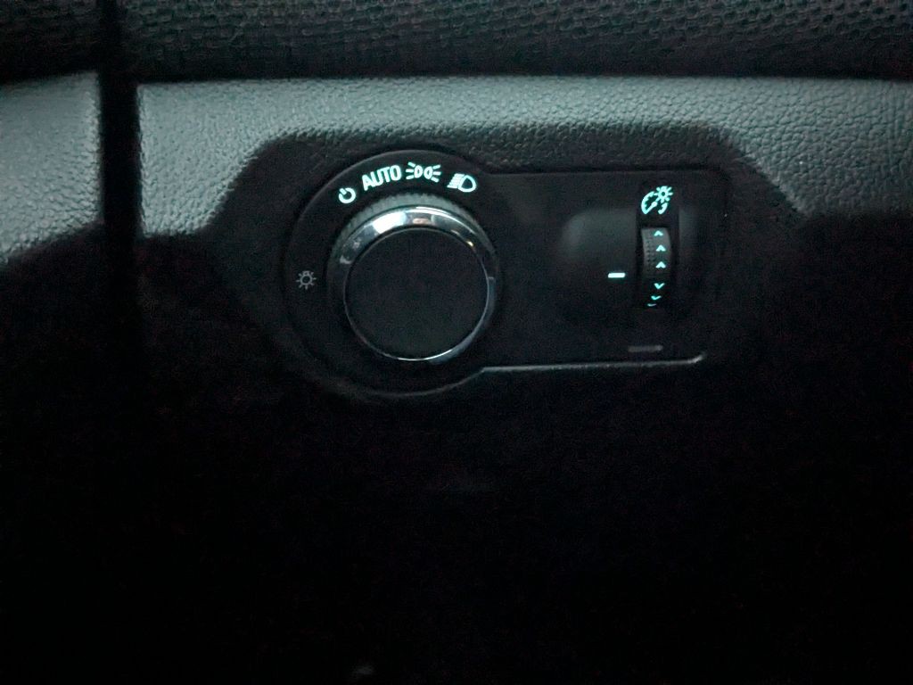 2016 Chevrolet Cruze Image 8