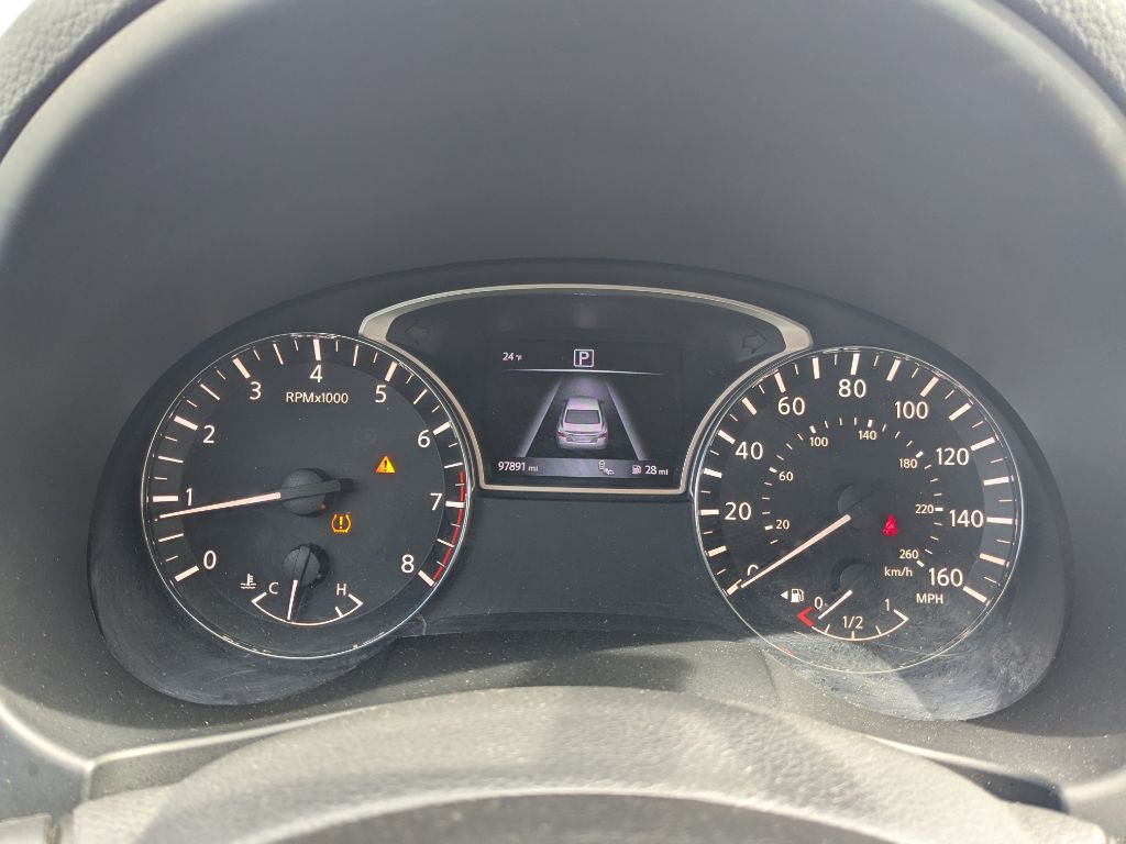 2016 Nissan Altima Image 12