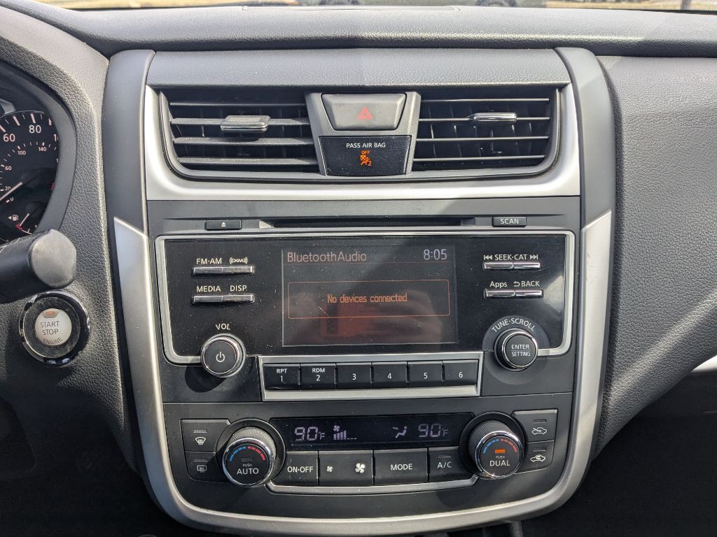2016 Nissan Altima Image 13