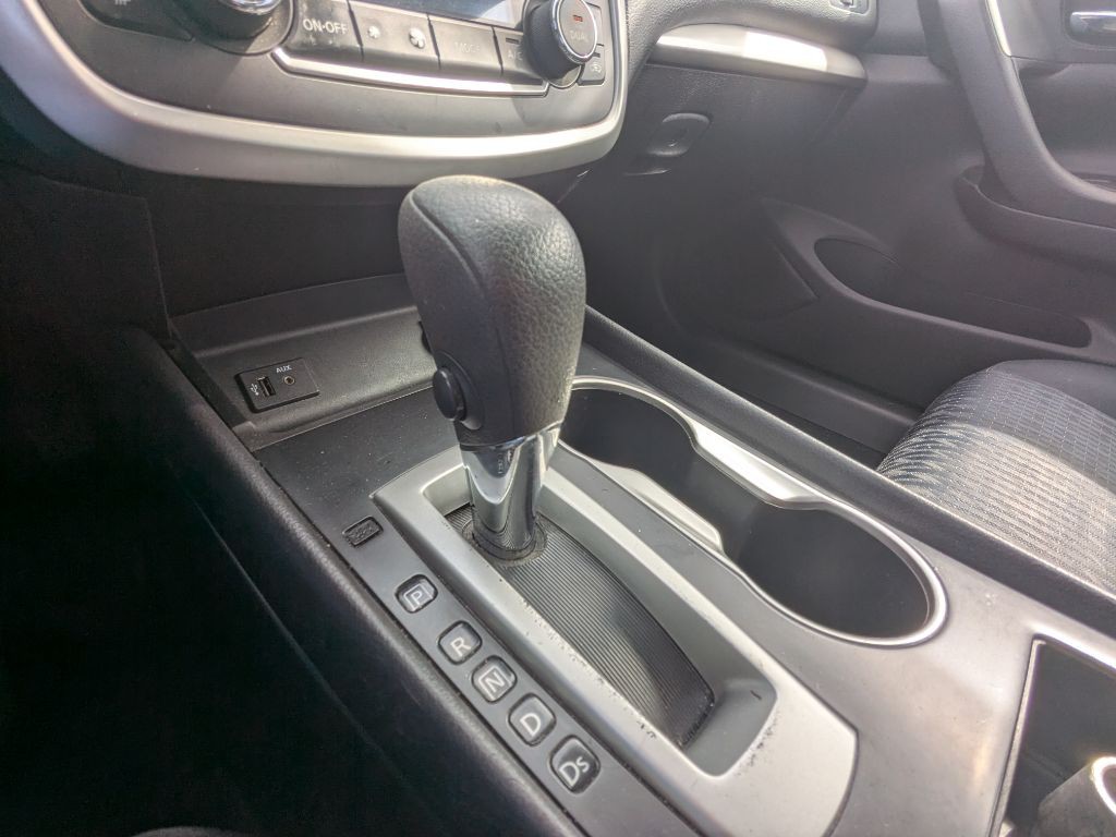 2016 Nissan Altima Image 16