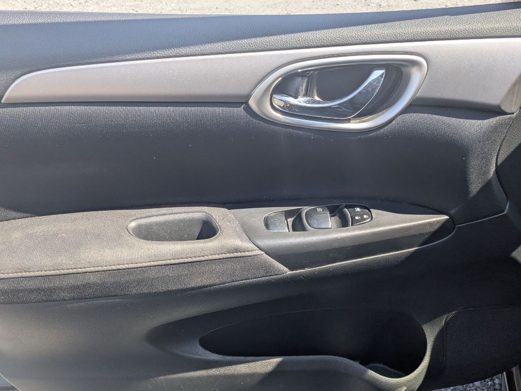 2014 Nissan Sentra Image 5