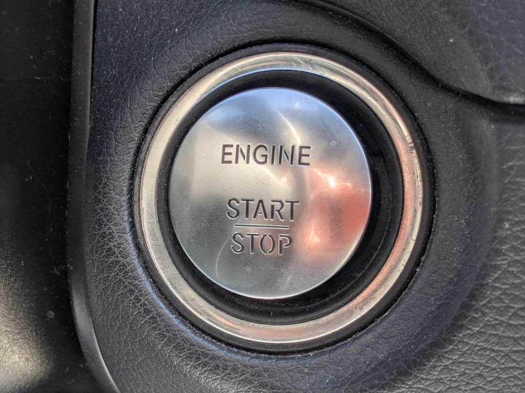 2014 Mercedes-Benz C-Class Image 20