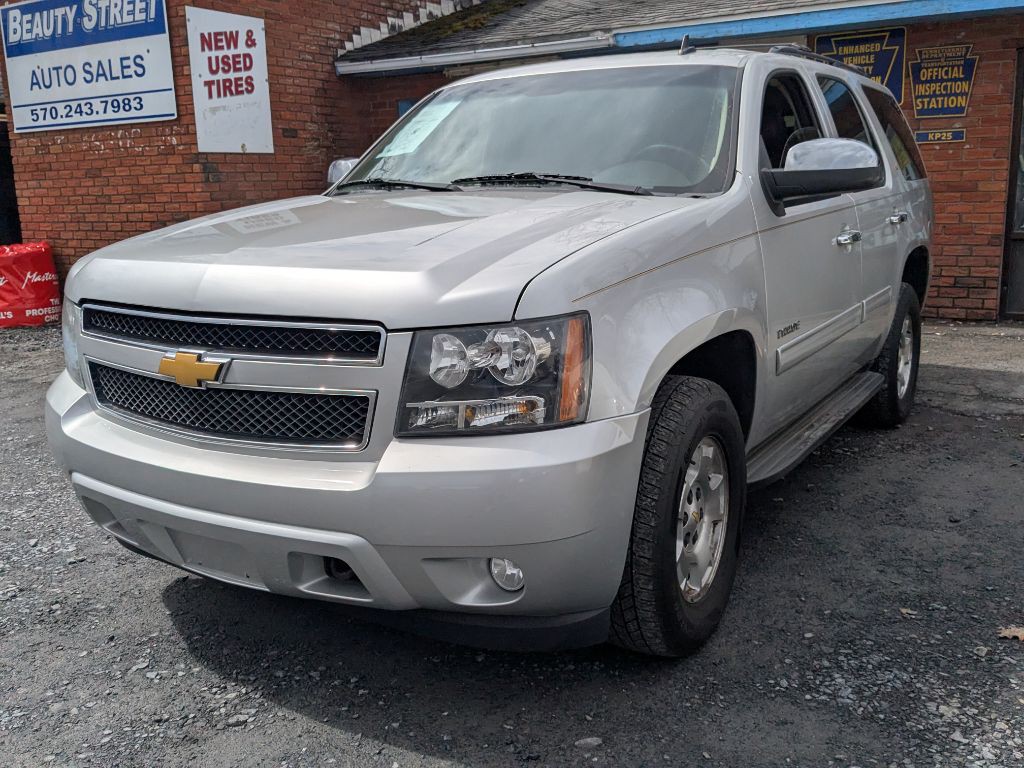 2010 Chevrolet Tahoe Image 2