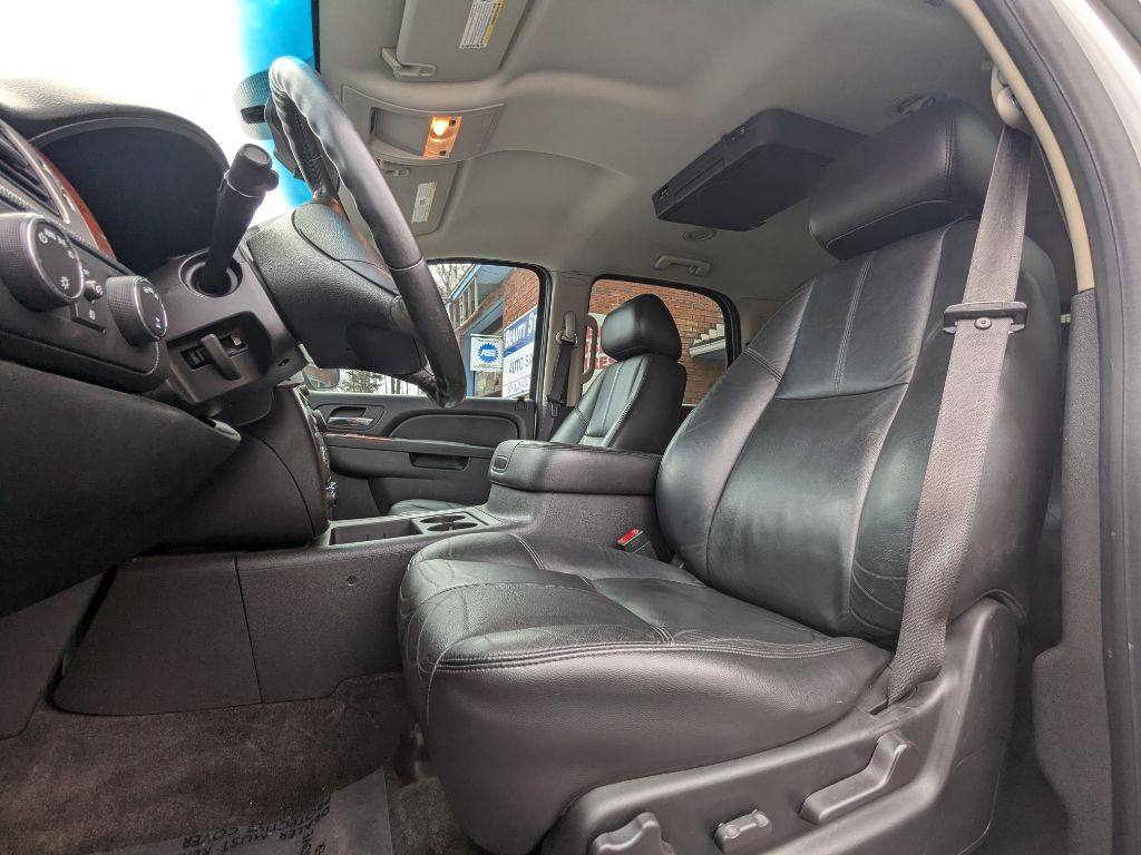 2010 Chevrolet Tahoe Image 7