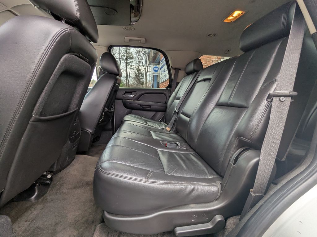 2010 Chevrolet Tahoe Image 9