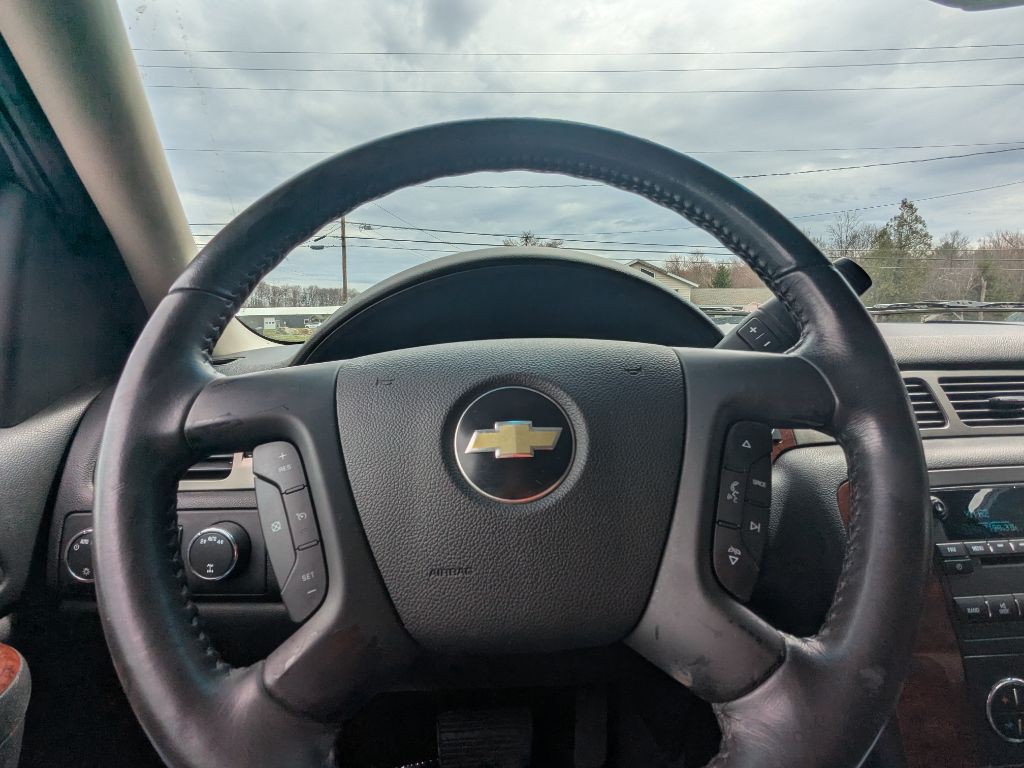 2010 Chevrolet Tahoe Image 14