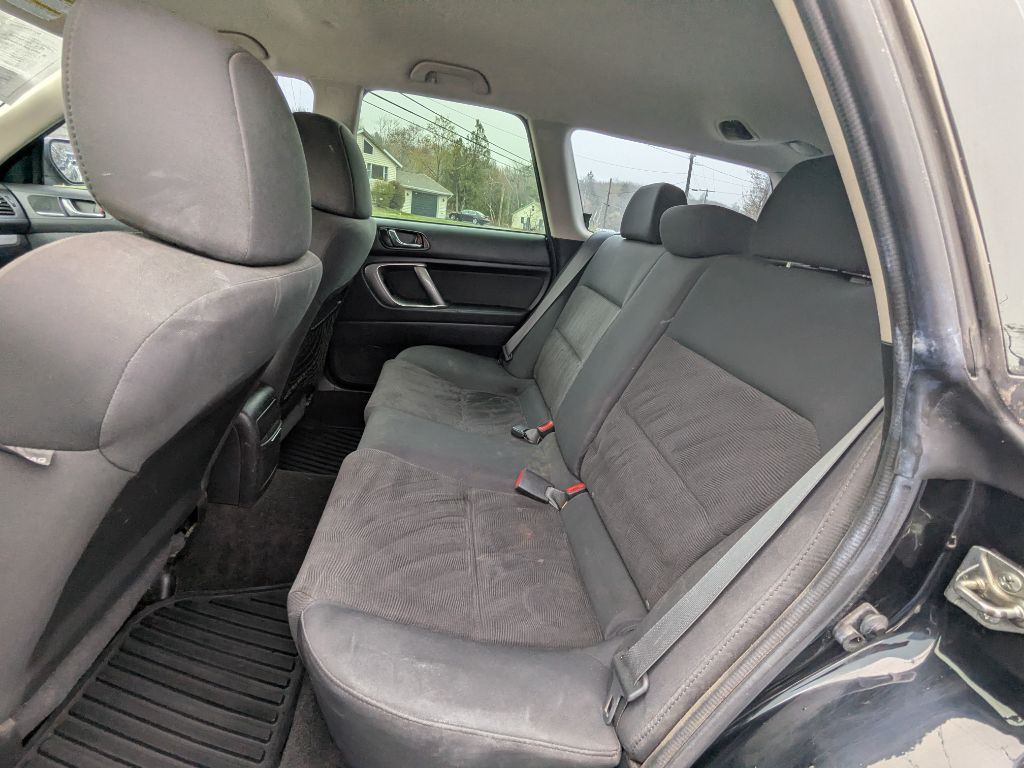 2009 Subaru Outback Image 8