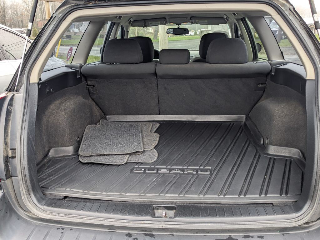 2009 Subaru Outback Image 15