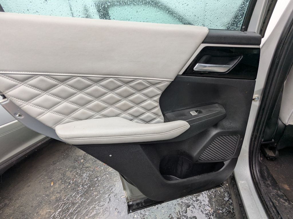 2022 Mitsubishi Outlander Image 7