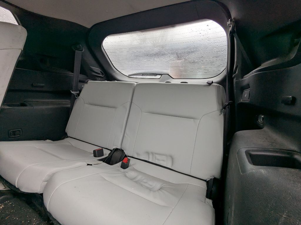 2022 Mitsubishi Outlander Image 9