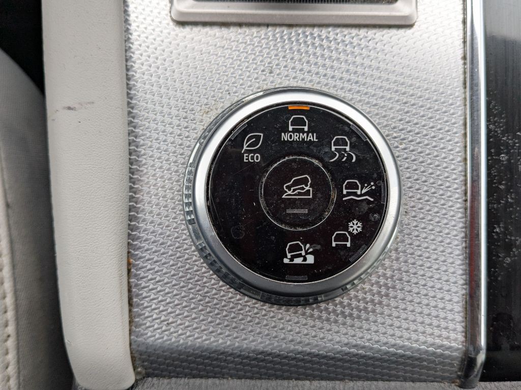 2022 Mitsubishi Outlander Image 18