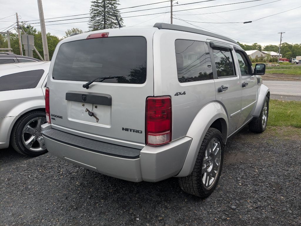2011 Dodge Nitro Image 4