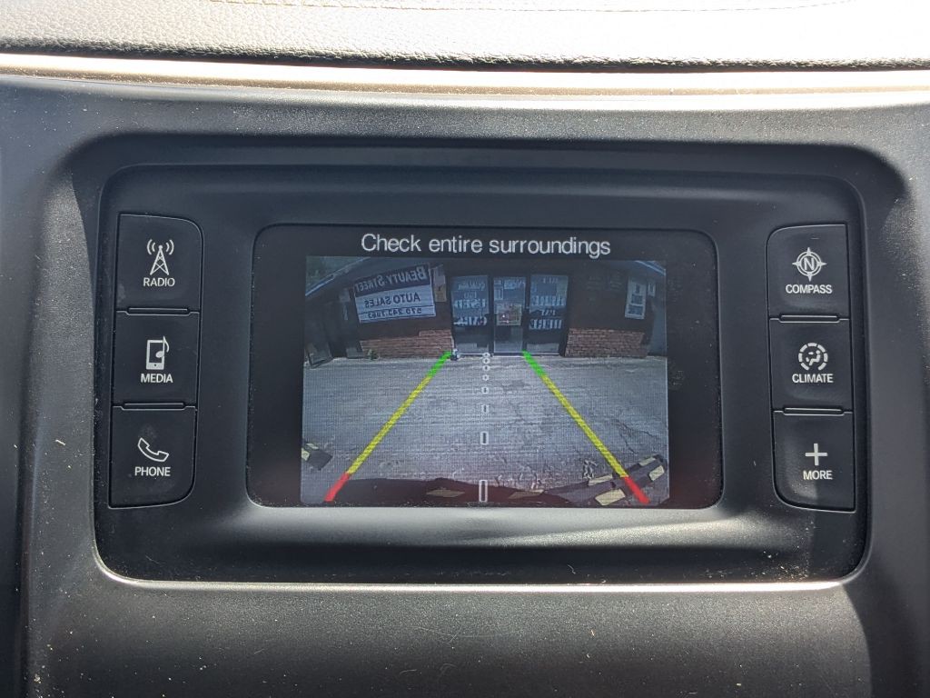 2016 Jeep Cherokee Image 14