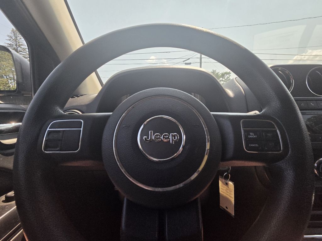 2015 Jeep Compass Image 8