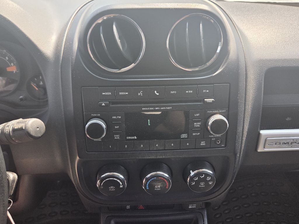 2015 Jeep Compass Image 10