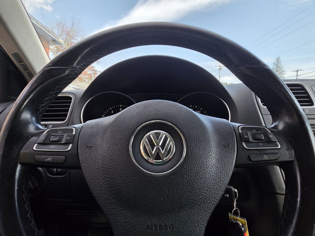 2014 Volkswagen Jetta Image 10