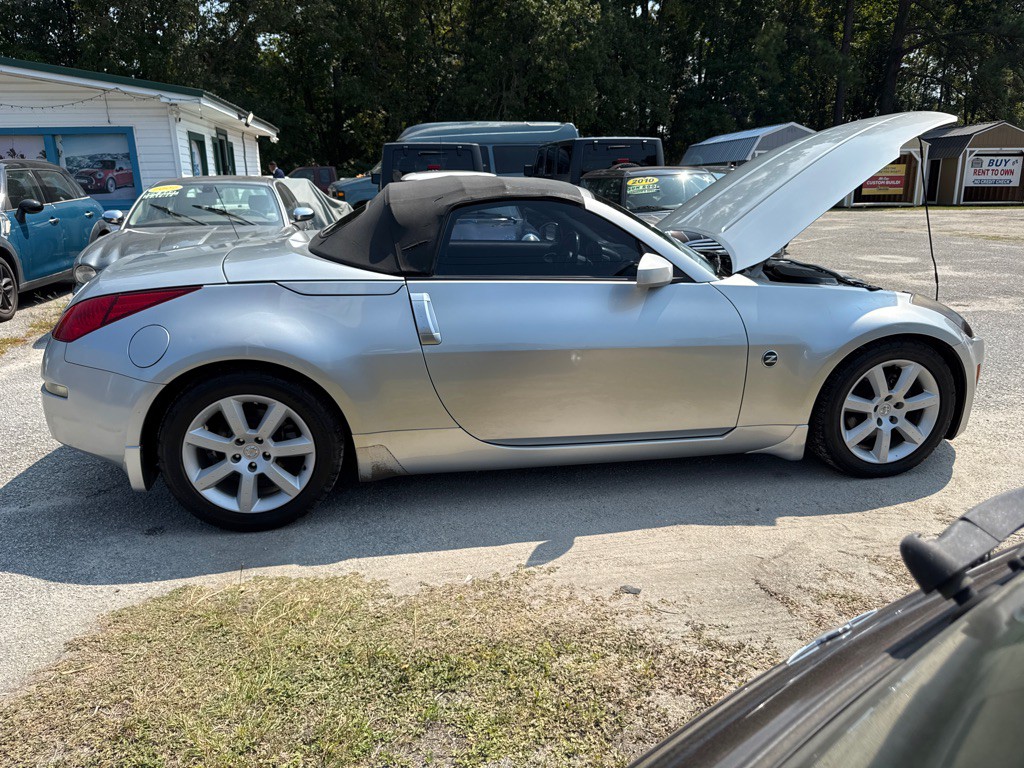 2004 Nissan 350Z Image 6