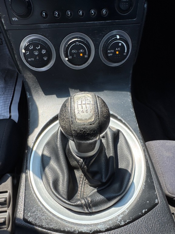 2004 Nissan 350Z Image 14