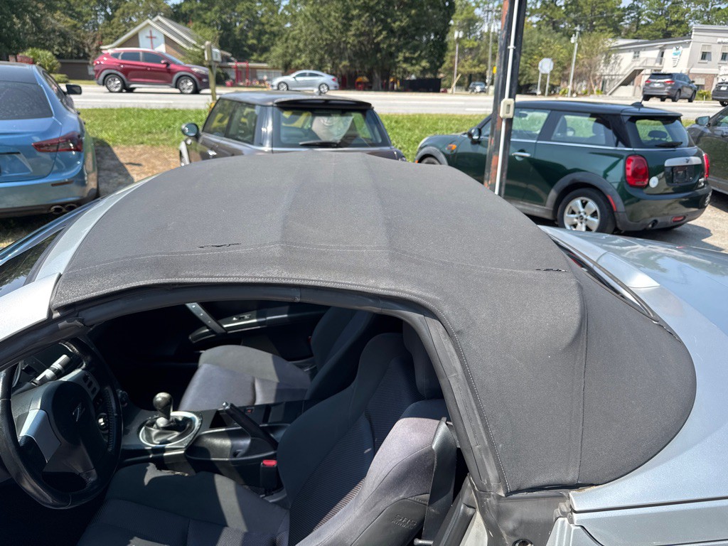 2004 Nissan 350Z Image 18