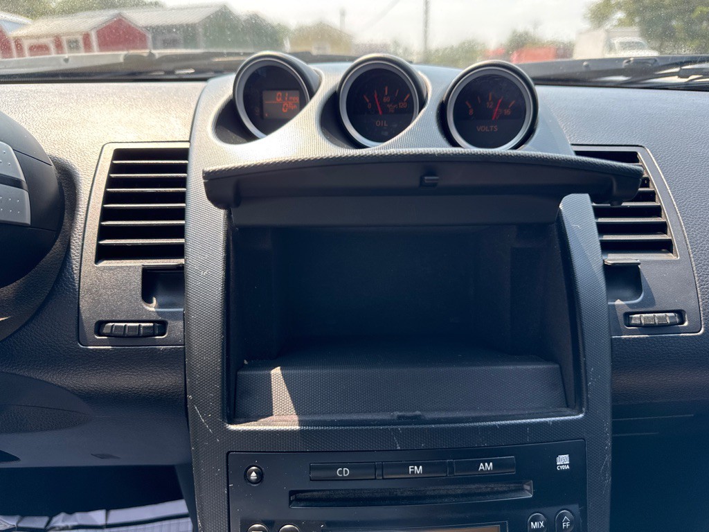 2004 Nissan 350Z Image 19