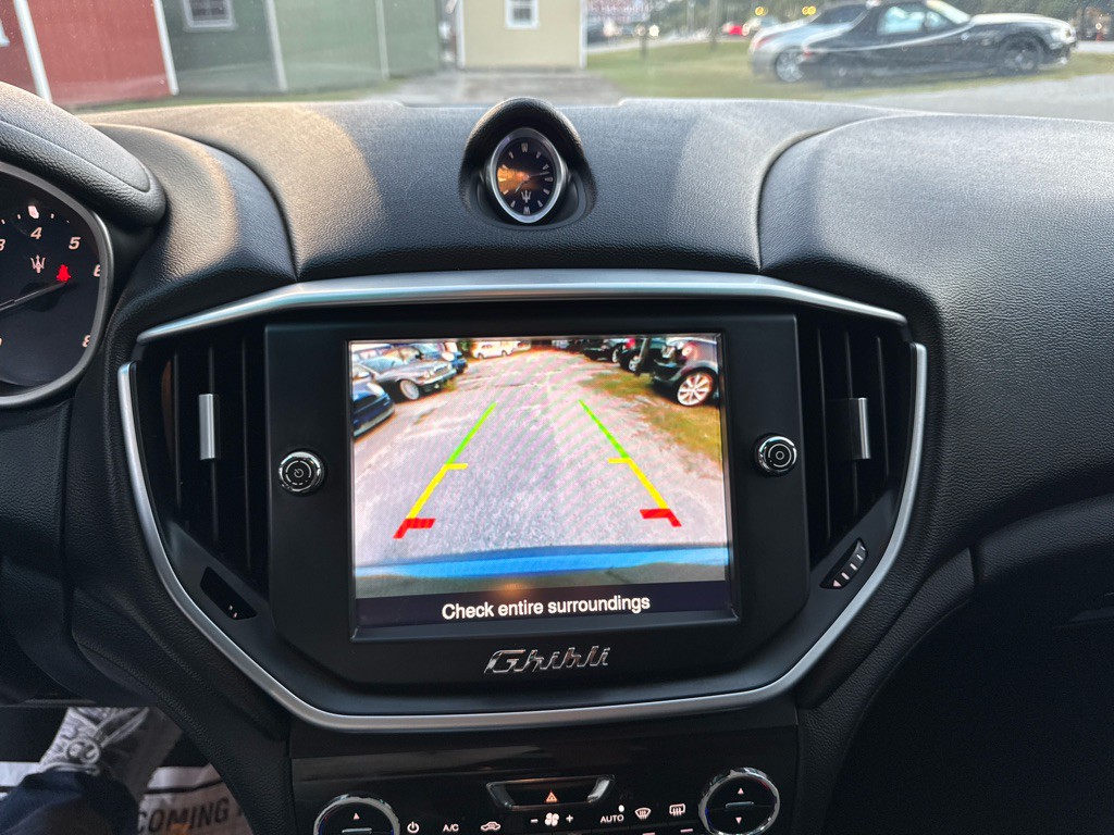 2016 Maserati Ghibli Image 34