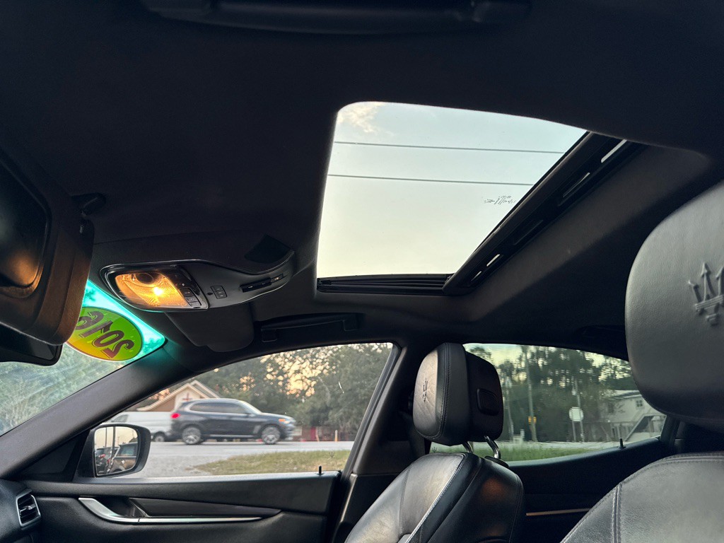 2016 Maserati Ghibli Image 35